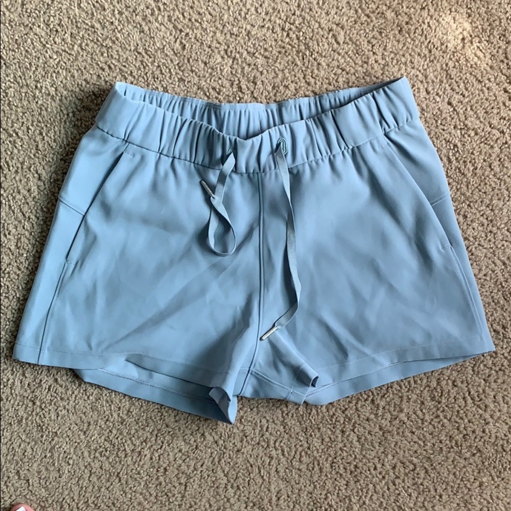 Lululemon On the fly shorts